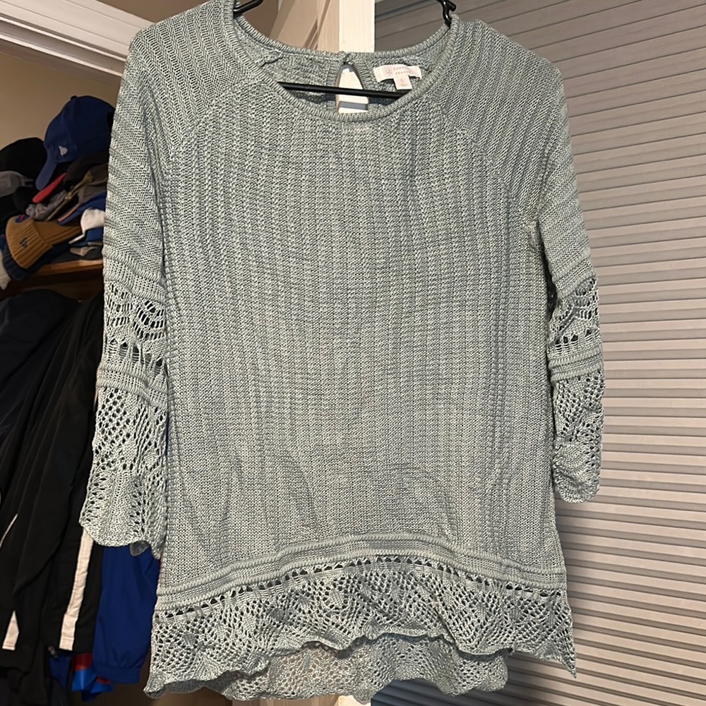 Women's Green Lace Sleeve Top